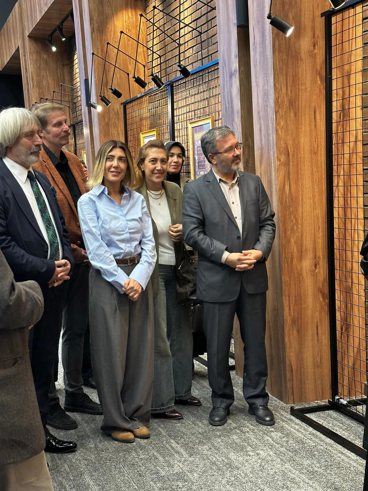 SERGİ VE KONFERANS